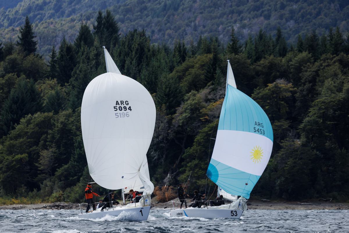 Duelo de popa con otro J/24